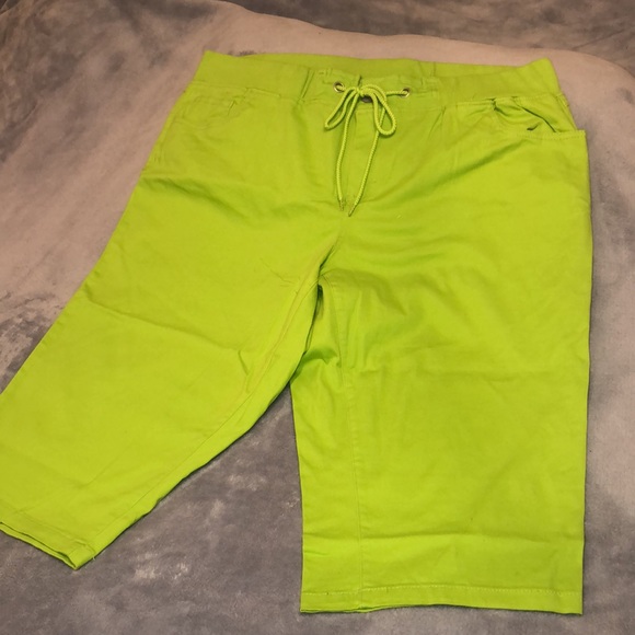 Blue Identity Bermuda shorts - Picture 3 of 9